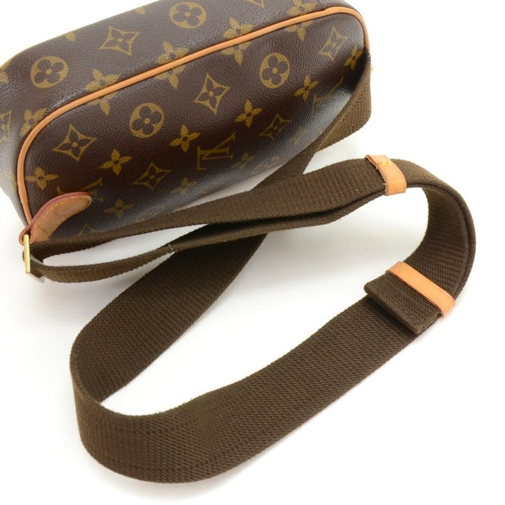 pochette gange monogram canvas messenger bag