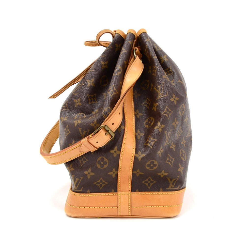 noe monogram canvas shoulder bag