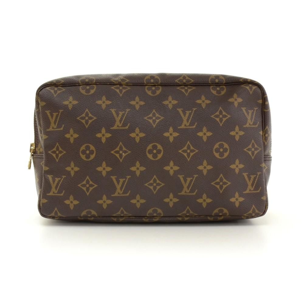 trousse toilette 28 monogram canvas cosmetic pouch
