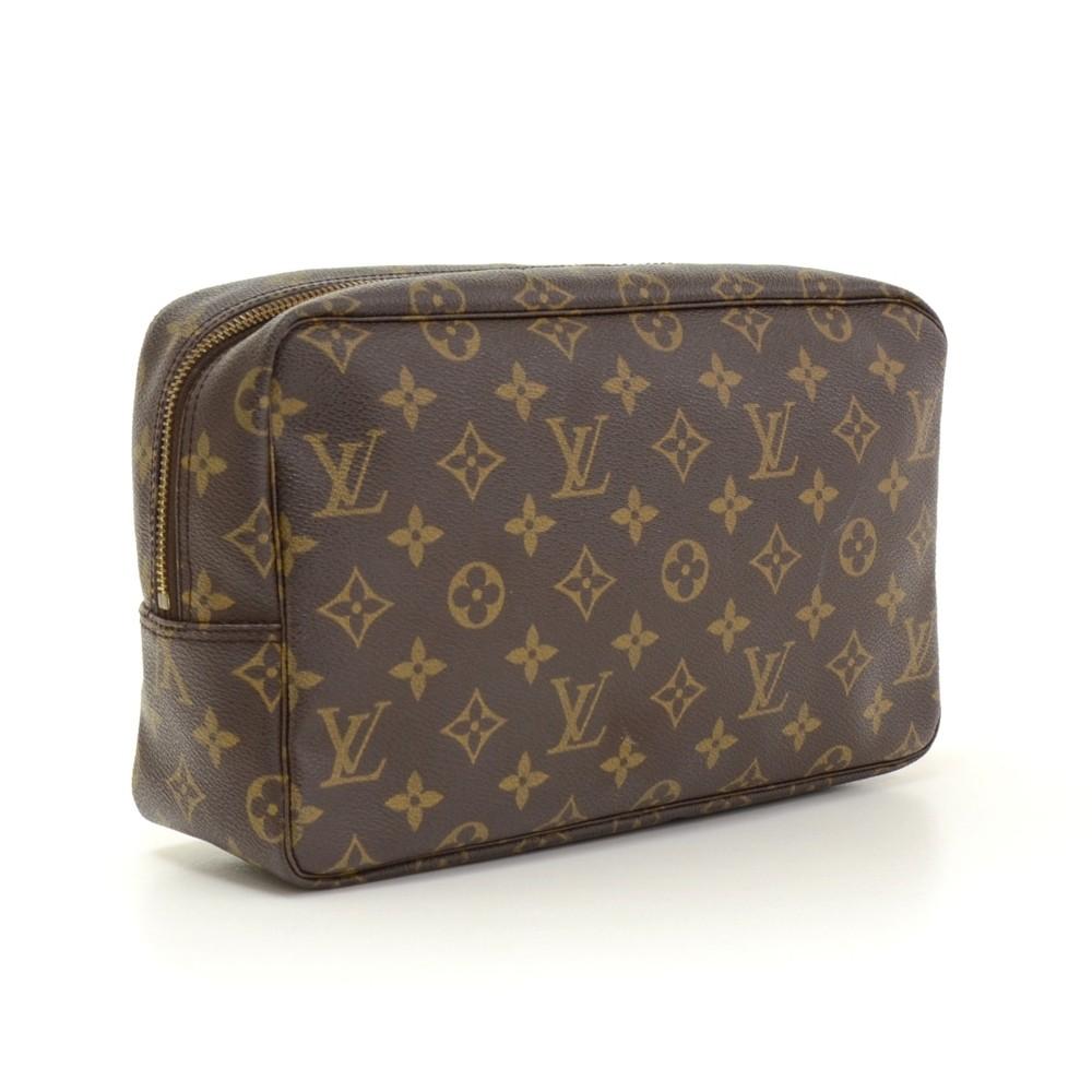 trousse toilette 28 monogram canvas cosmetic pouch
