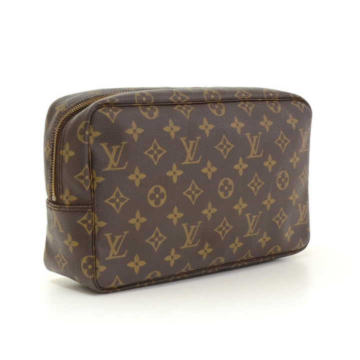trousse toilette 28 monogram canvas cosmetic pouch