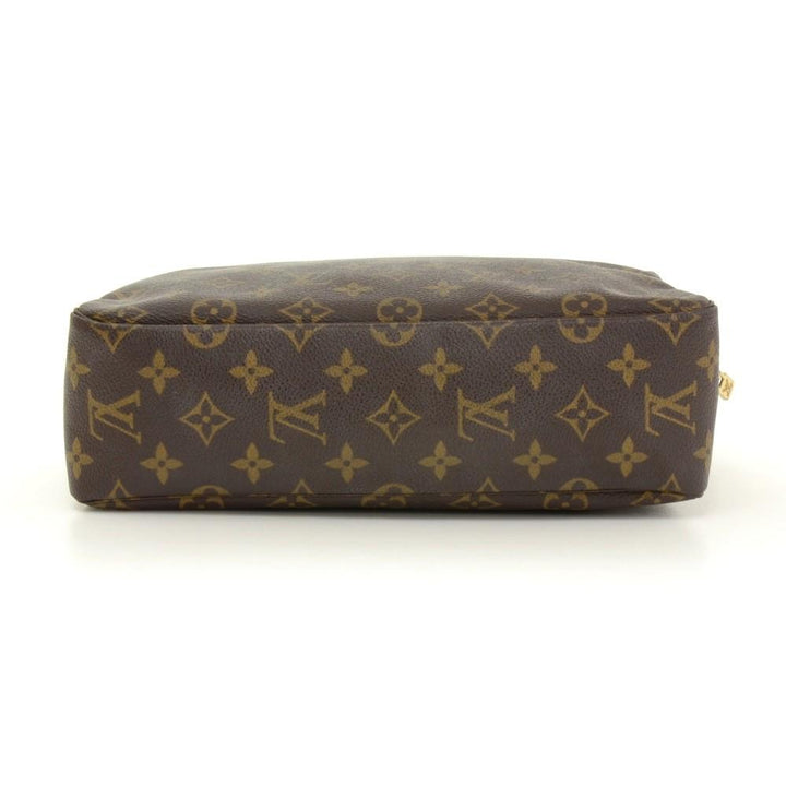 trousse toilette 28 monogram canvas cosmetic pouch