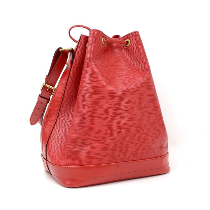 noe large epi leather shoulder bag