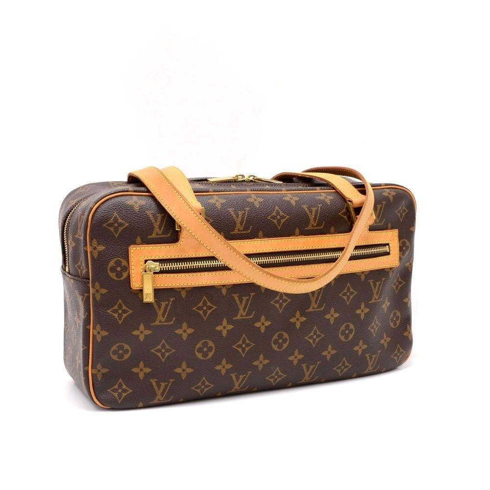 cite gm monogram canvas shoulder bag