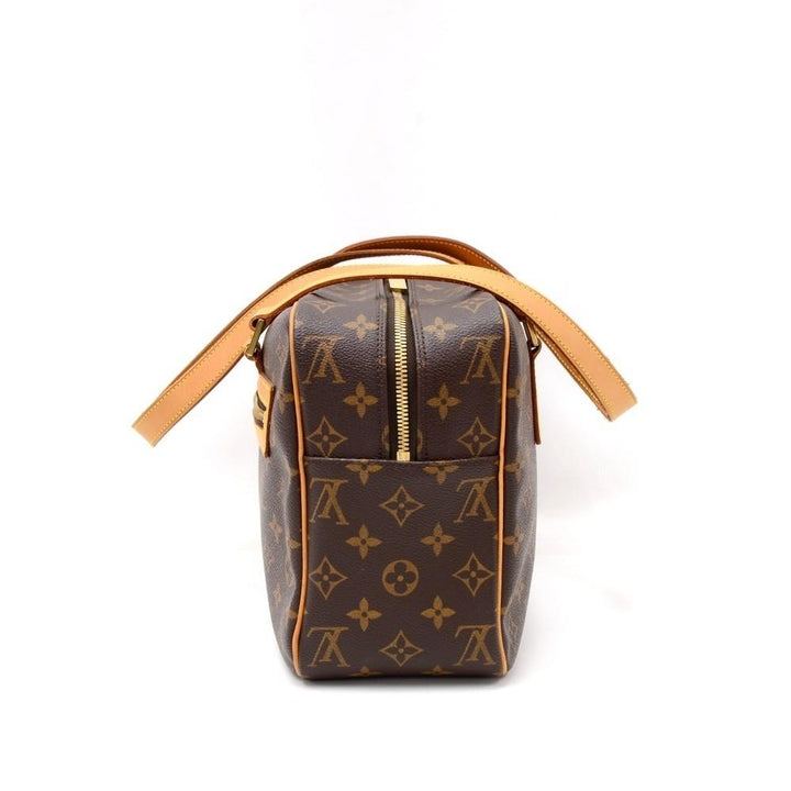 cite gm monogram canvas shoulder bag