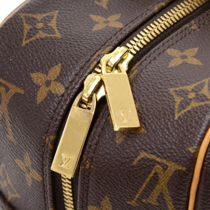 cite gm monogram canvas shoulder bag