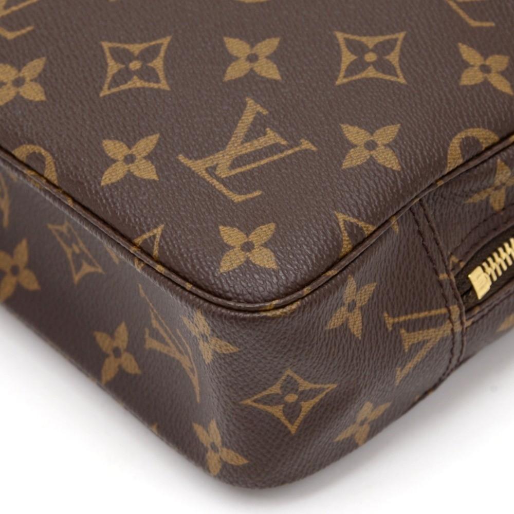 trousse toilette 23 monogram canvas cosmetic pouch