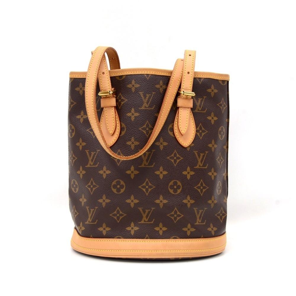bucket pm monogram canvas shoulder bag