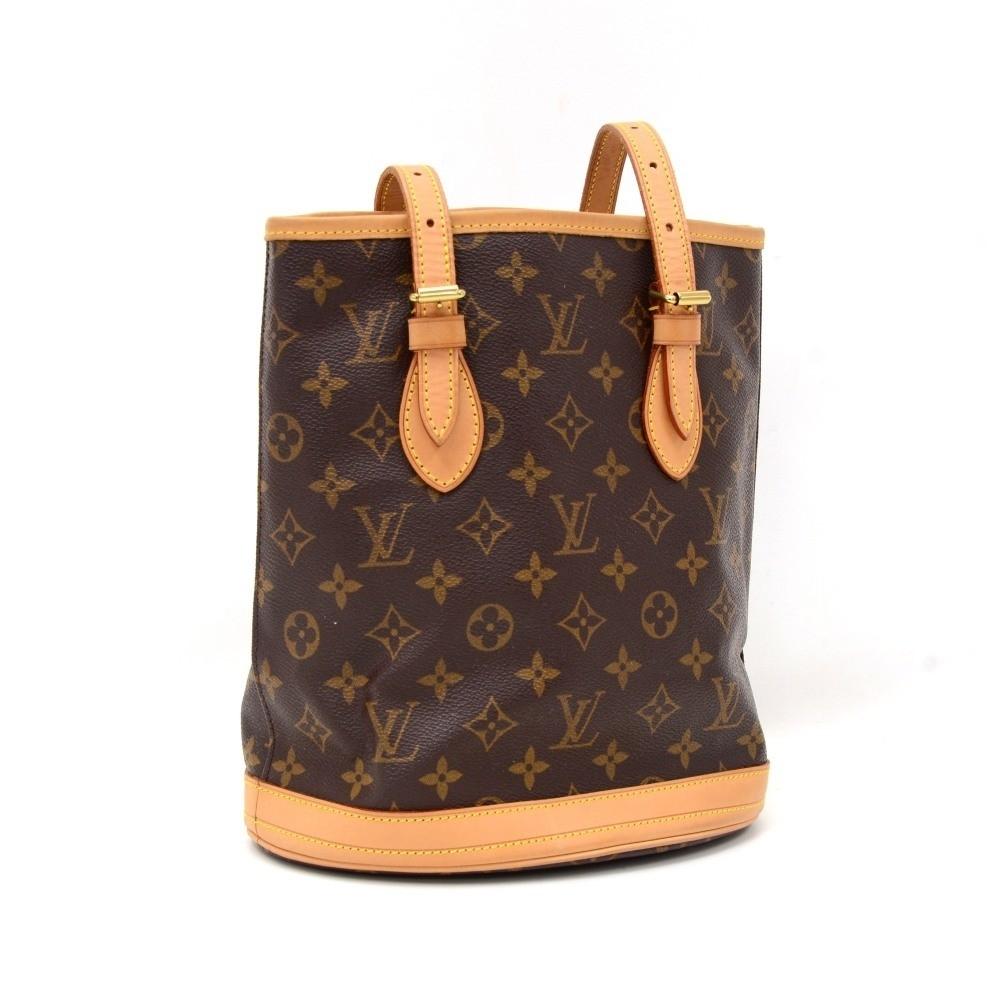 bucket pm monogram canvas shoulder bag