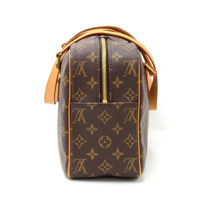 cite gm monogram canvas shoulder bag