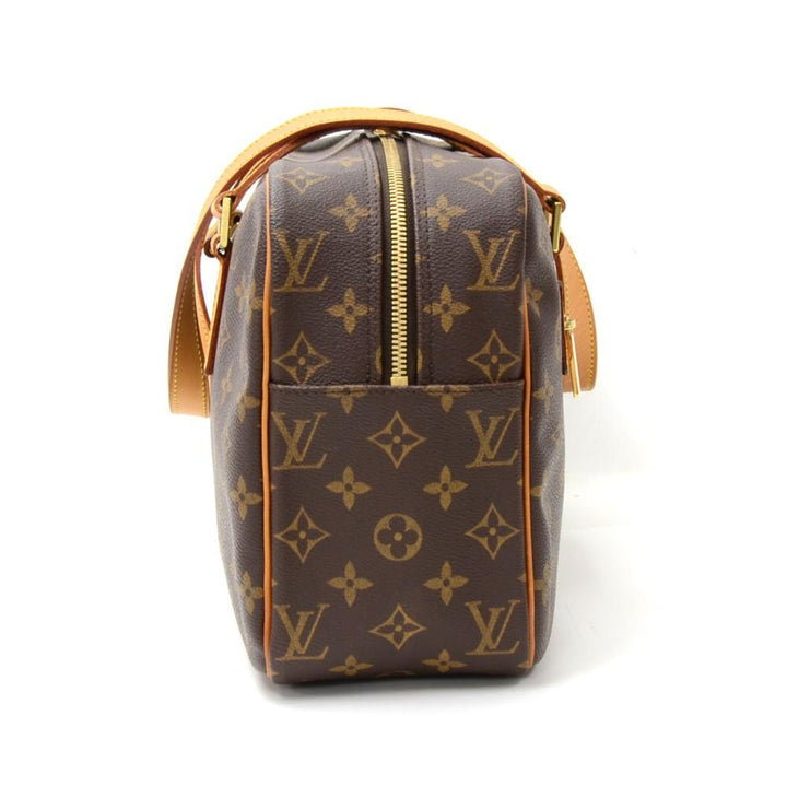 cite gm monogram canvas shoulder bag