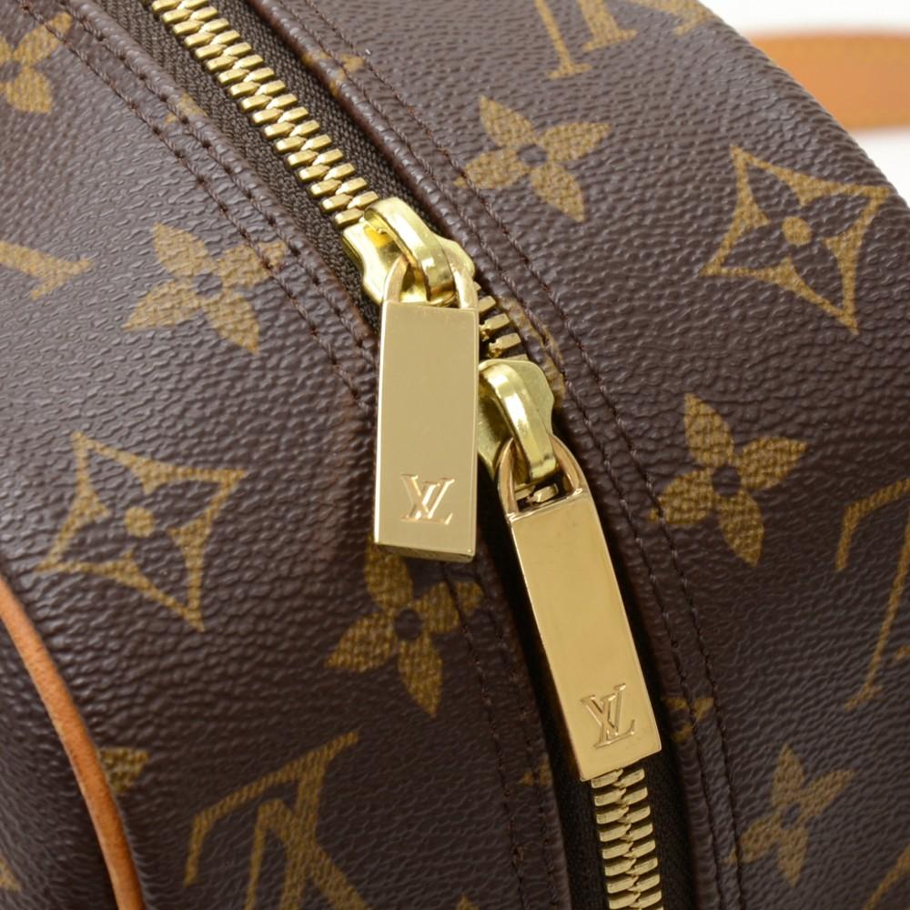 cite gm monogram canvas shoulder bag