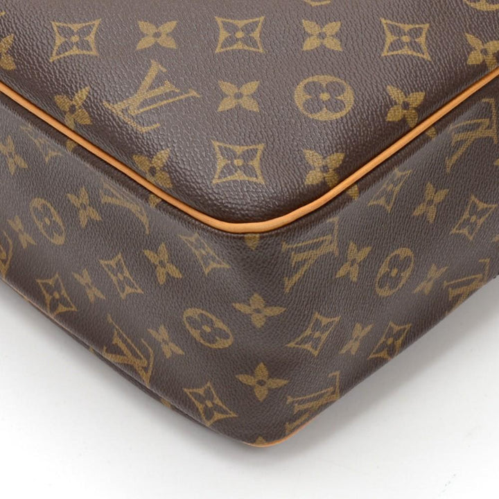 cite gm monogram canvas shoulder bag