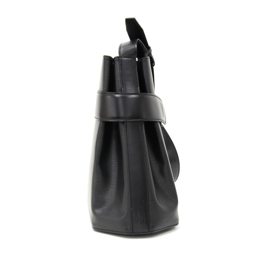 sac d'epaule pm epi leather shoulder bag