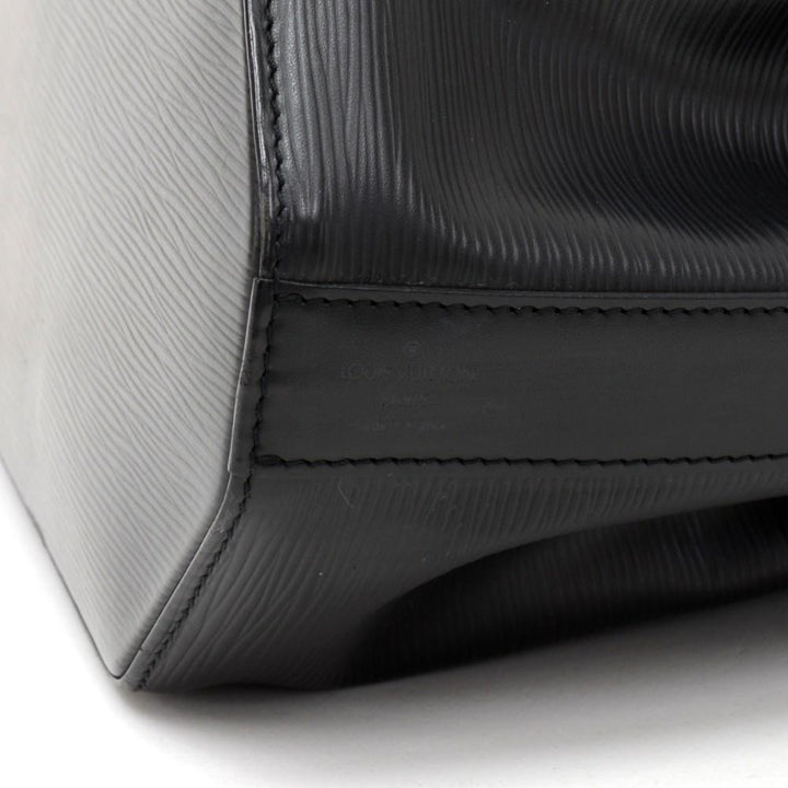 sac d'epaule pm epi leather shoulder bag