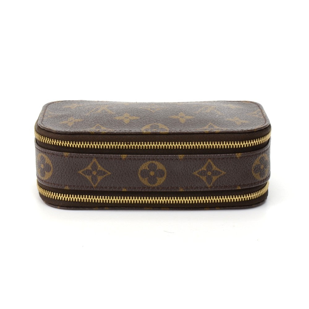 trousse blush pm monogram canvas cosmetic case