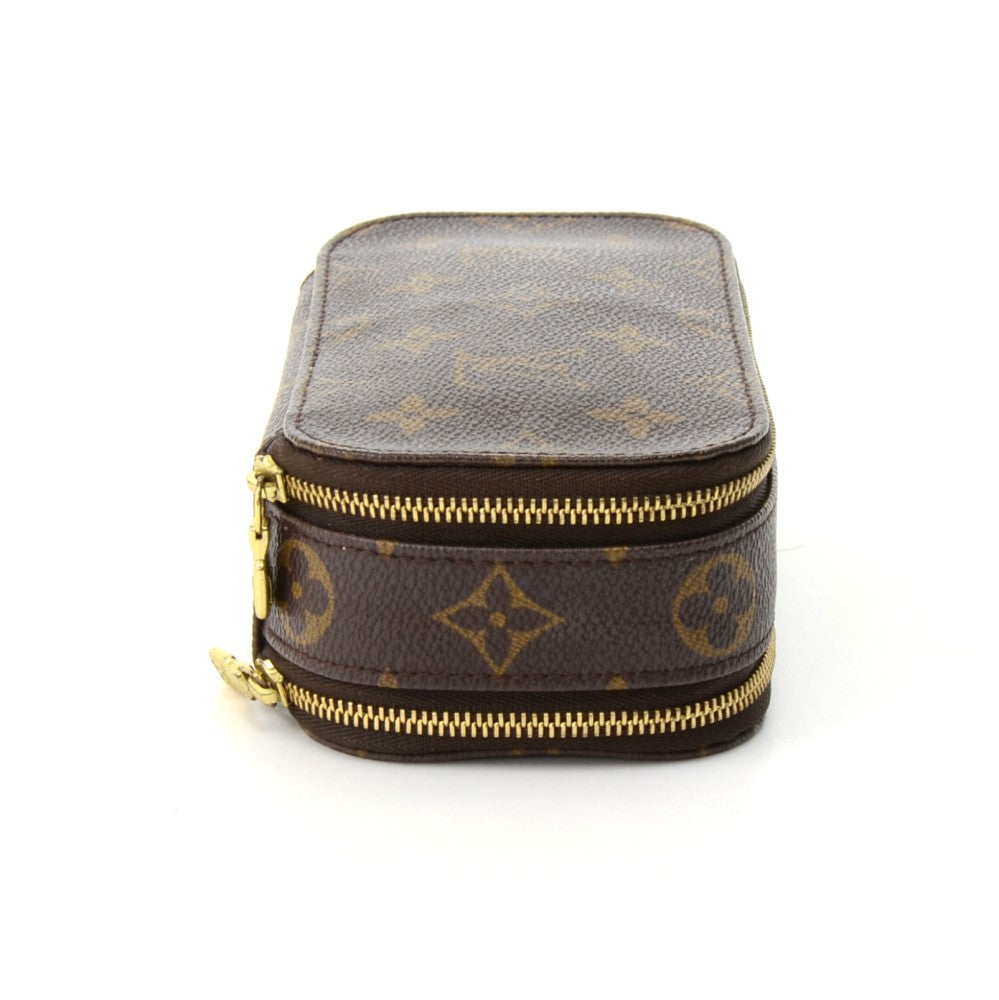 trousse blush pm monogram canvas cosmetic case