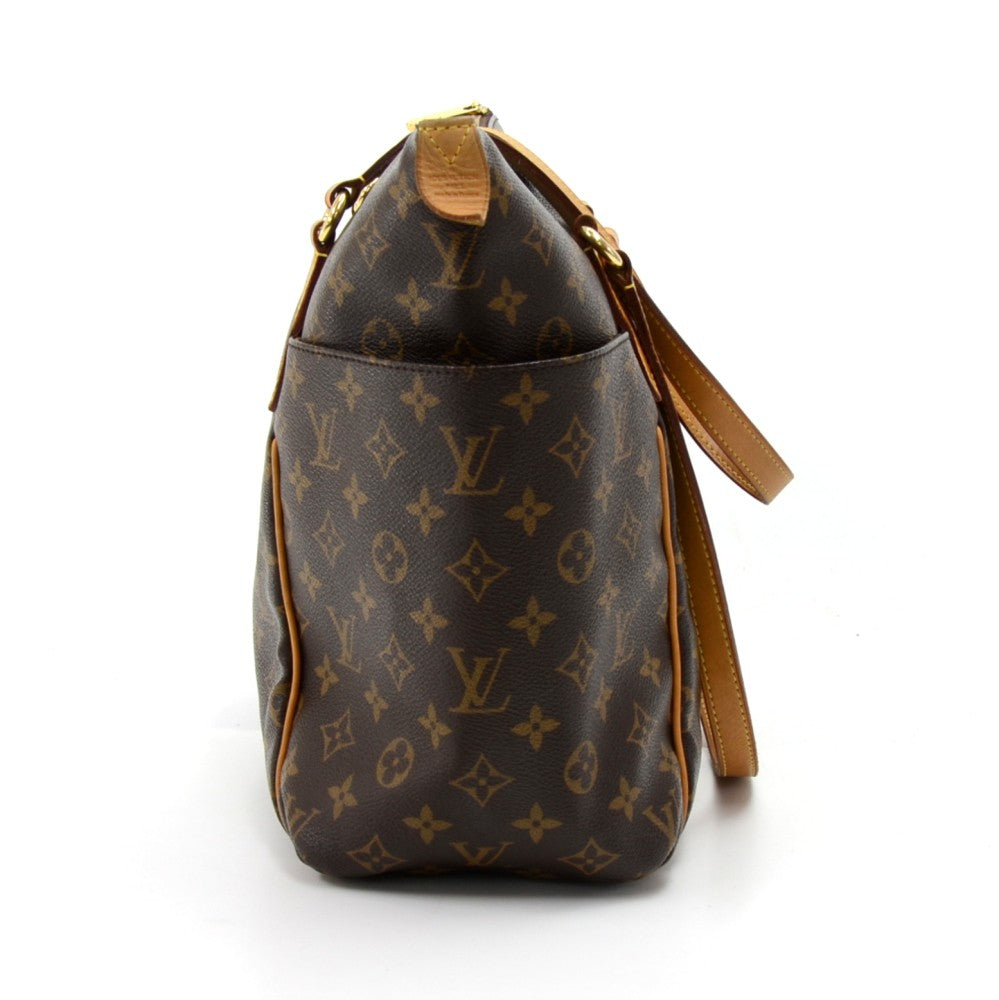 totally pm monogram canvas shoulder bag