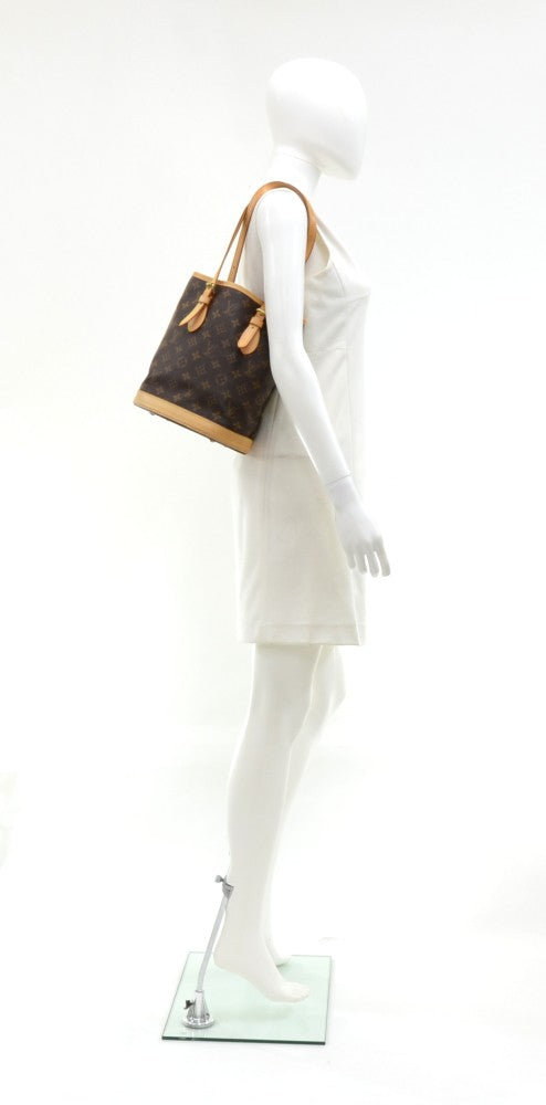 bucket pm monogram canvas shoulder bag