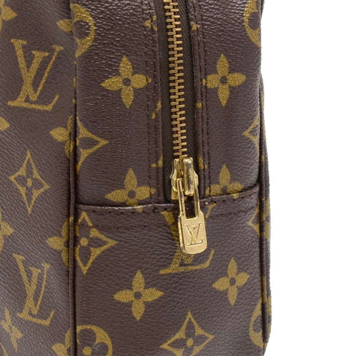 trousse toilette 28 monogram canvas cosmetic pouch