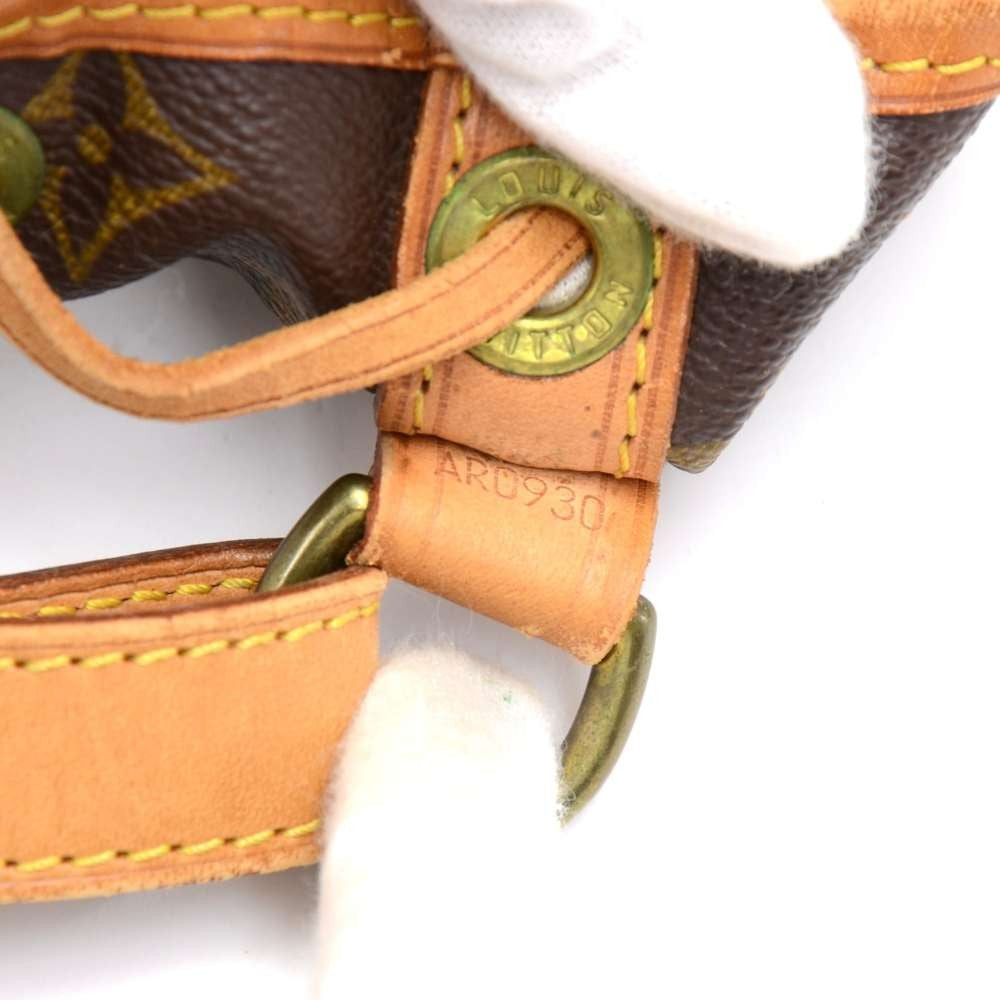 noe monogram canvas large shoulder bag