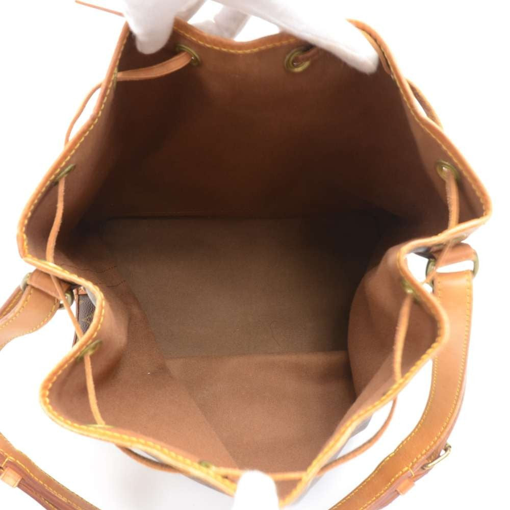 noe monogram canvas large shoulder bag