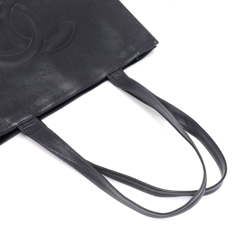 jumbo smooth caviar leather tote bag
