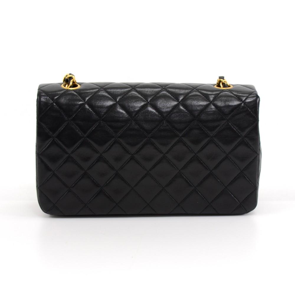 9" classic quilted lambskin leather shoulder bag