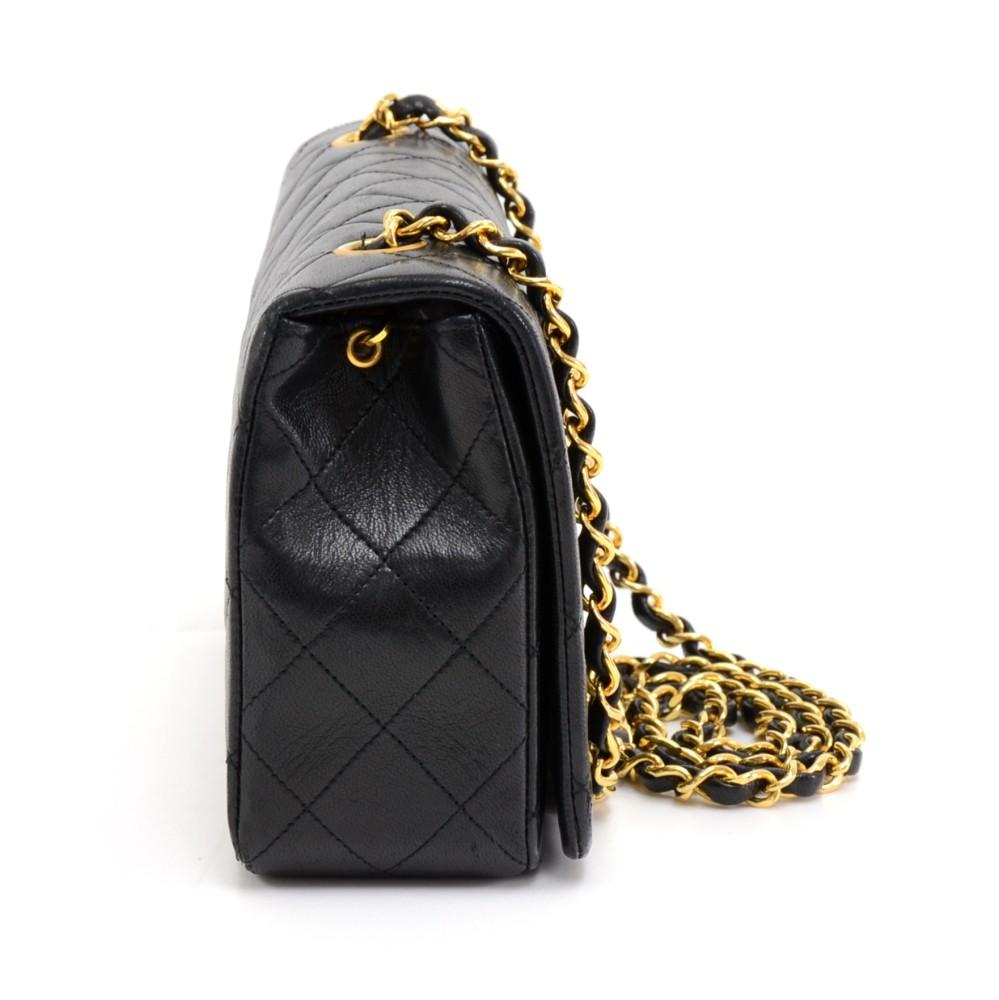 9" classic quilted lambskin leather shoulder bag