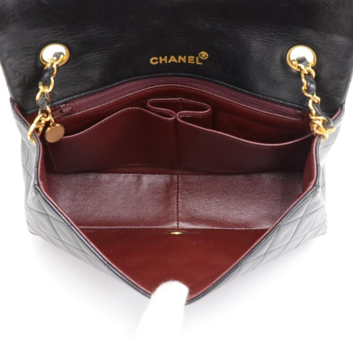 9" classic quilted lambskin leather shoulder bag