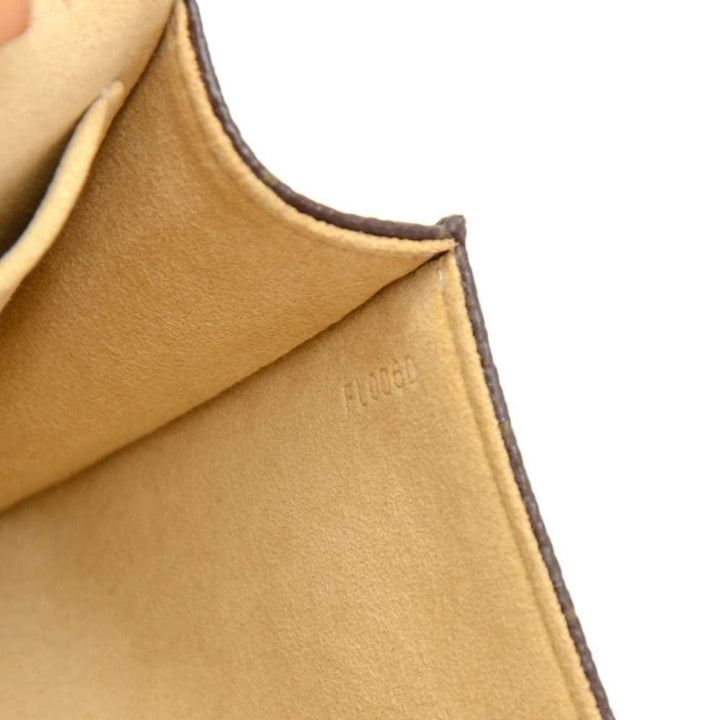 pochette twin gm monogram canvas shoulder bag
