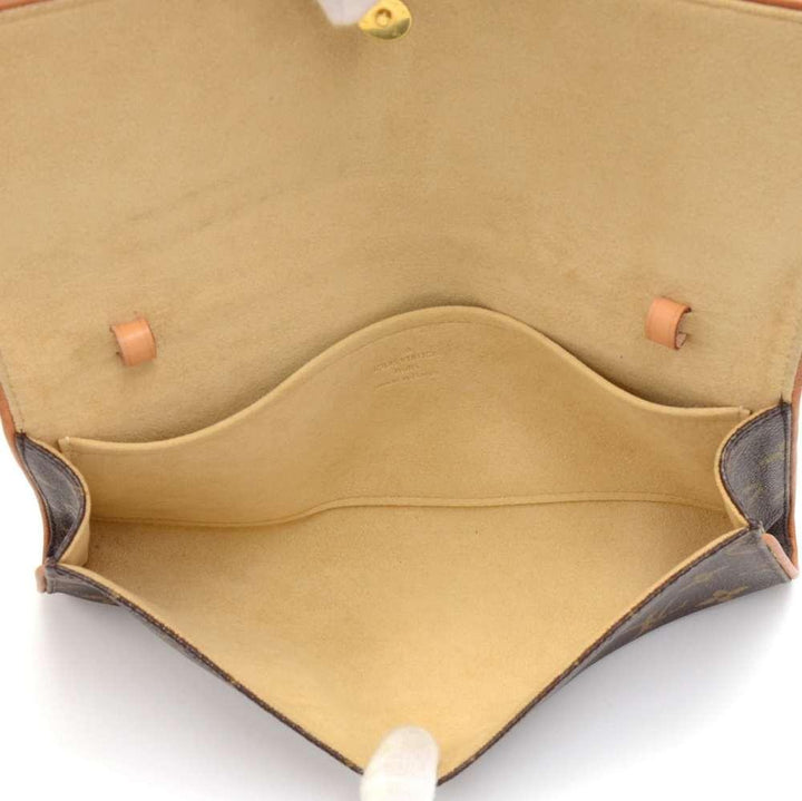 pochette twin gm monogram canvas shoulder bag