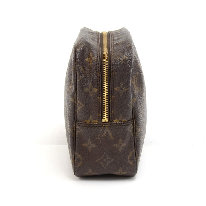 trousse toilette 28 monogram canvas cosmetic pouch