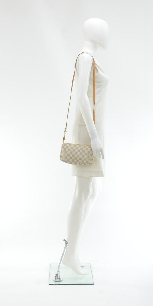 pochette accessoires damier azur canvas bag with strap