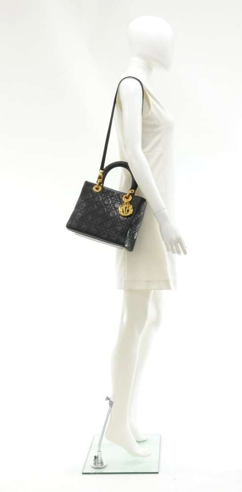 lady dior cannage quilt leather medium bag