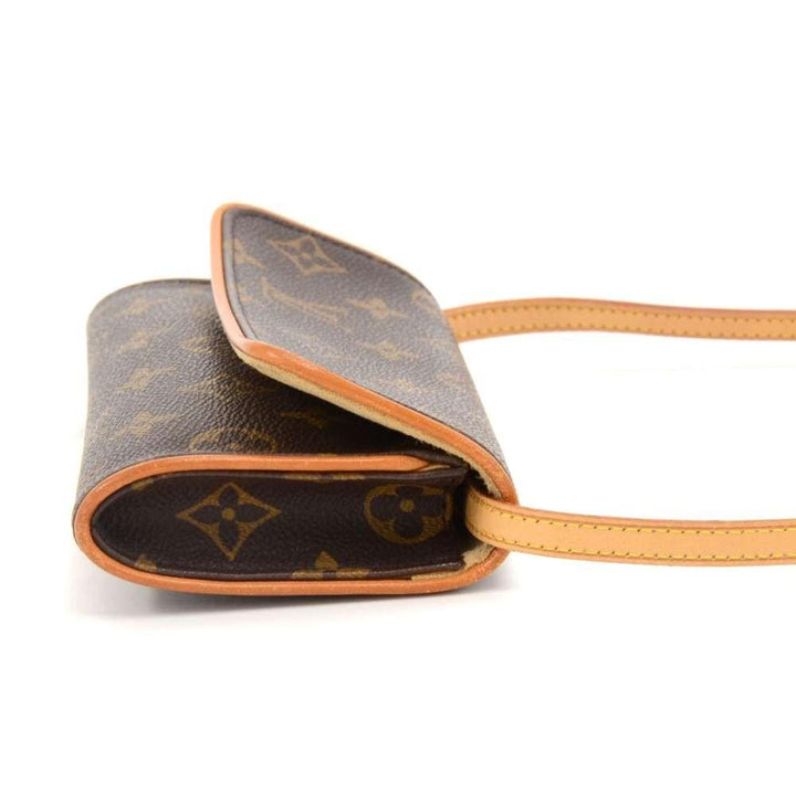 pochette twin pm monogram canvas shoulder bag