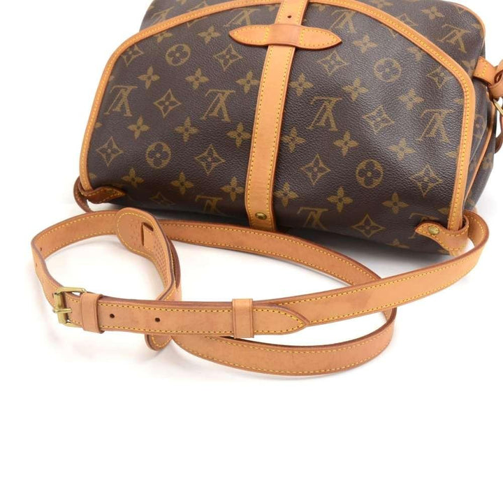 saumur 30 monogram canvas shoulder bag