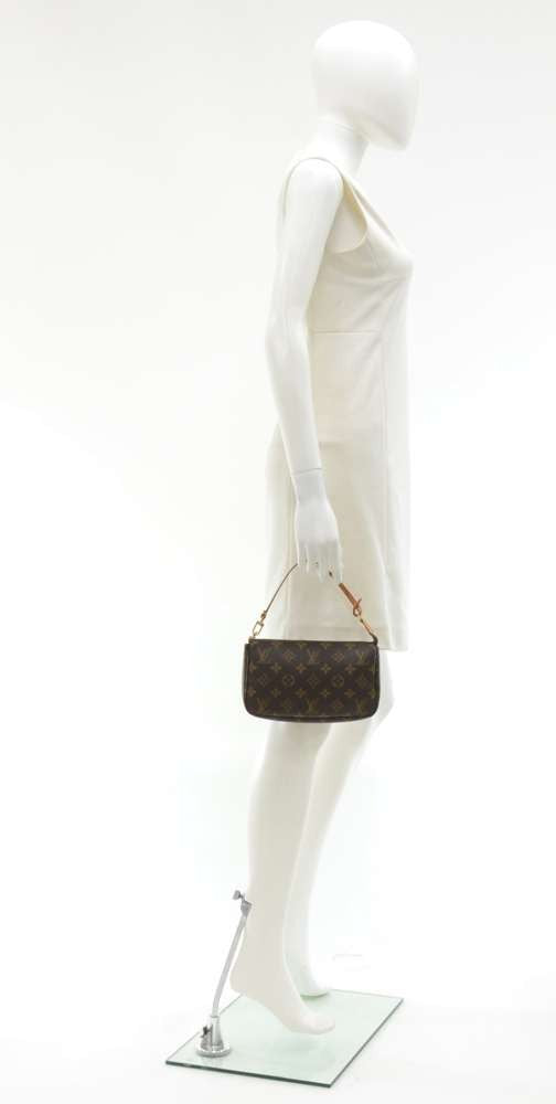 pochette accessoires monogram canvas bag