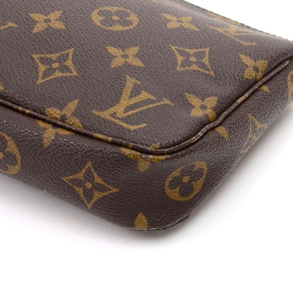 pochette accessoires monogram canvas bag