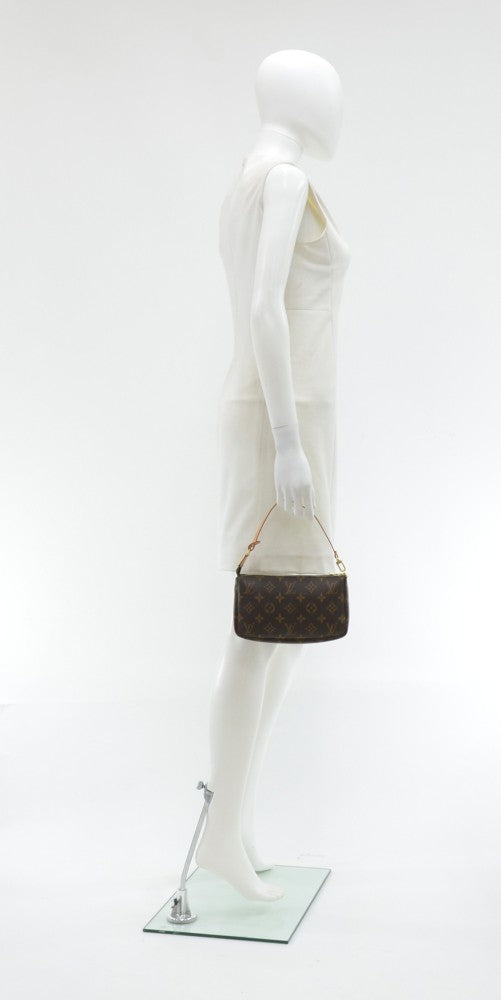 pochette accessoires monogram canvas bag