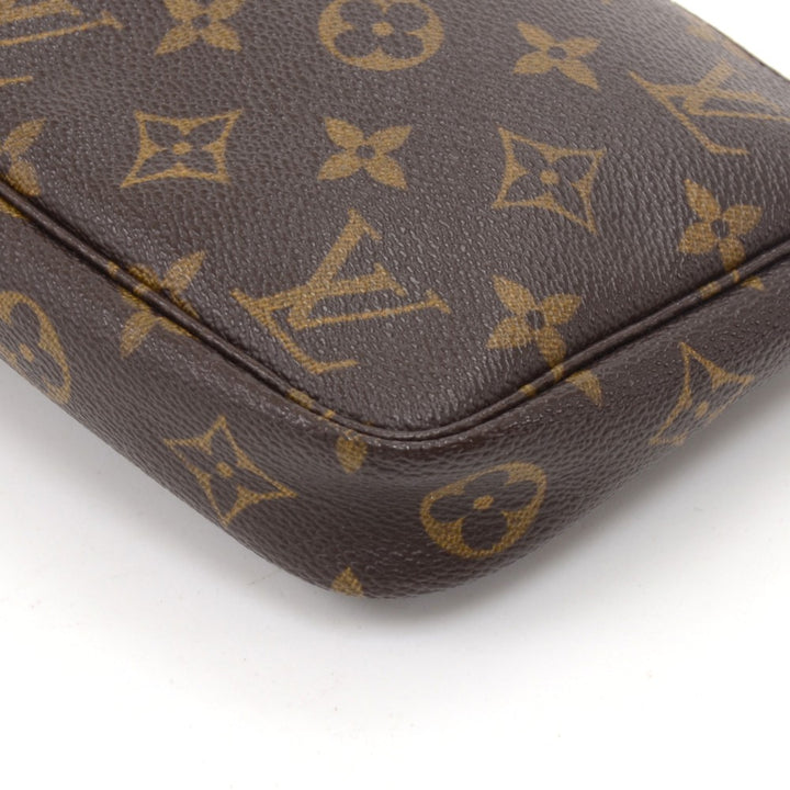 pochette accessoires monogram canvas bag