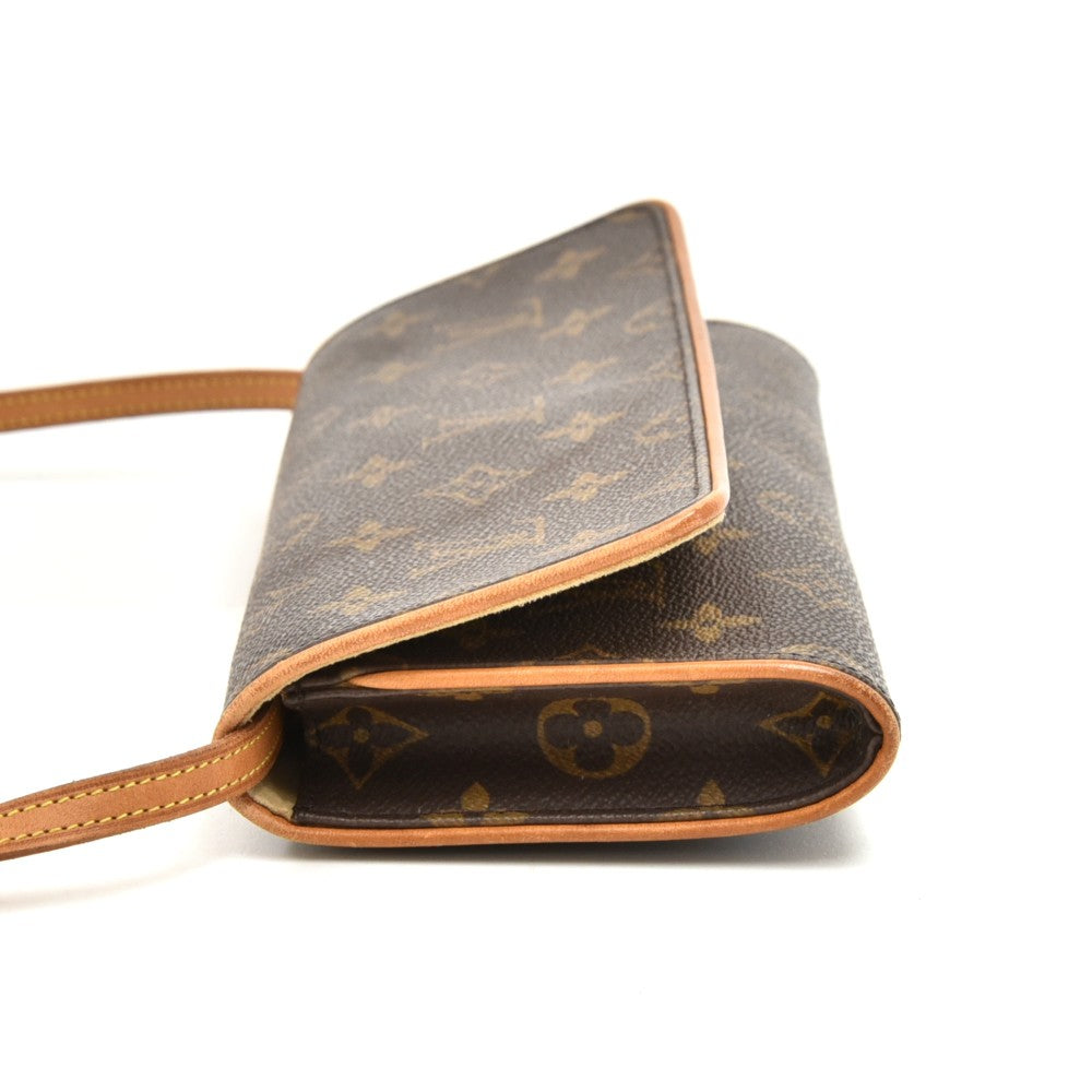 pochette twin gm monogram canvas shoulder bag
