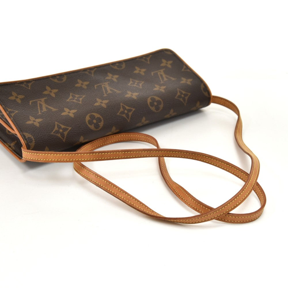 pochette twin gm monogram canvas shoulder bag