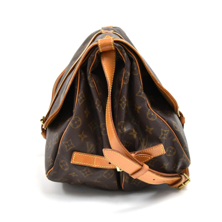 saumur 35 monogram canvas messenger bag