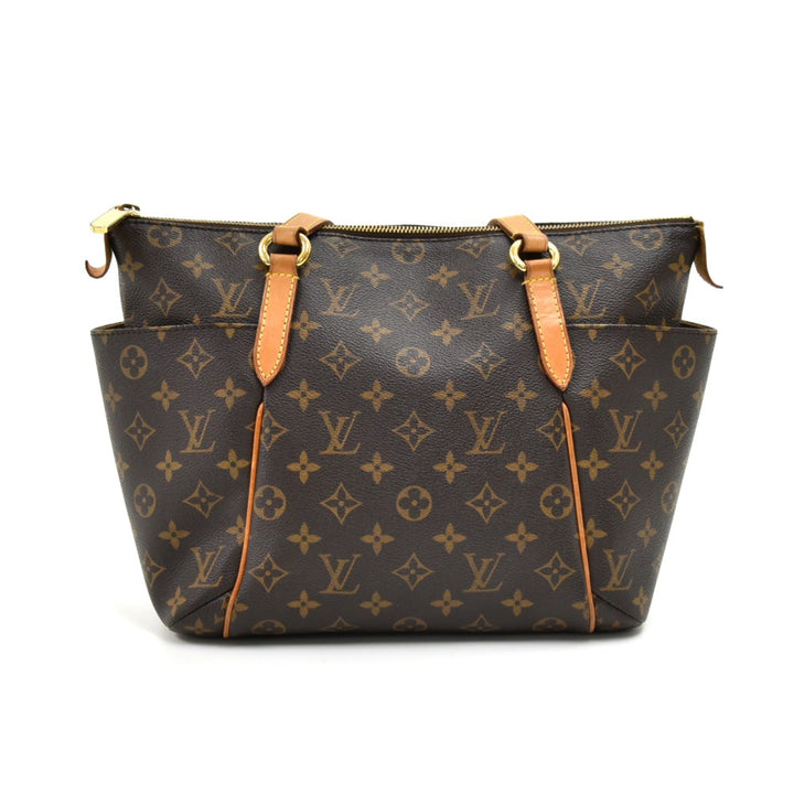 totally pm monogram canvas bag
