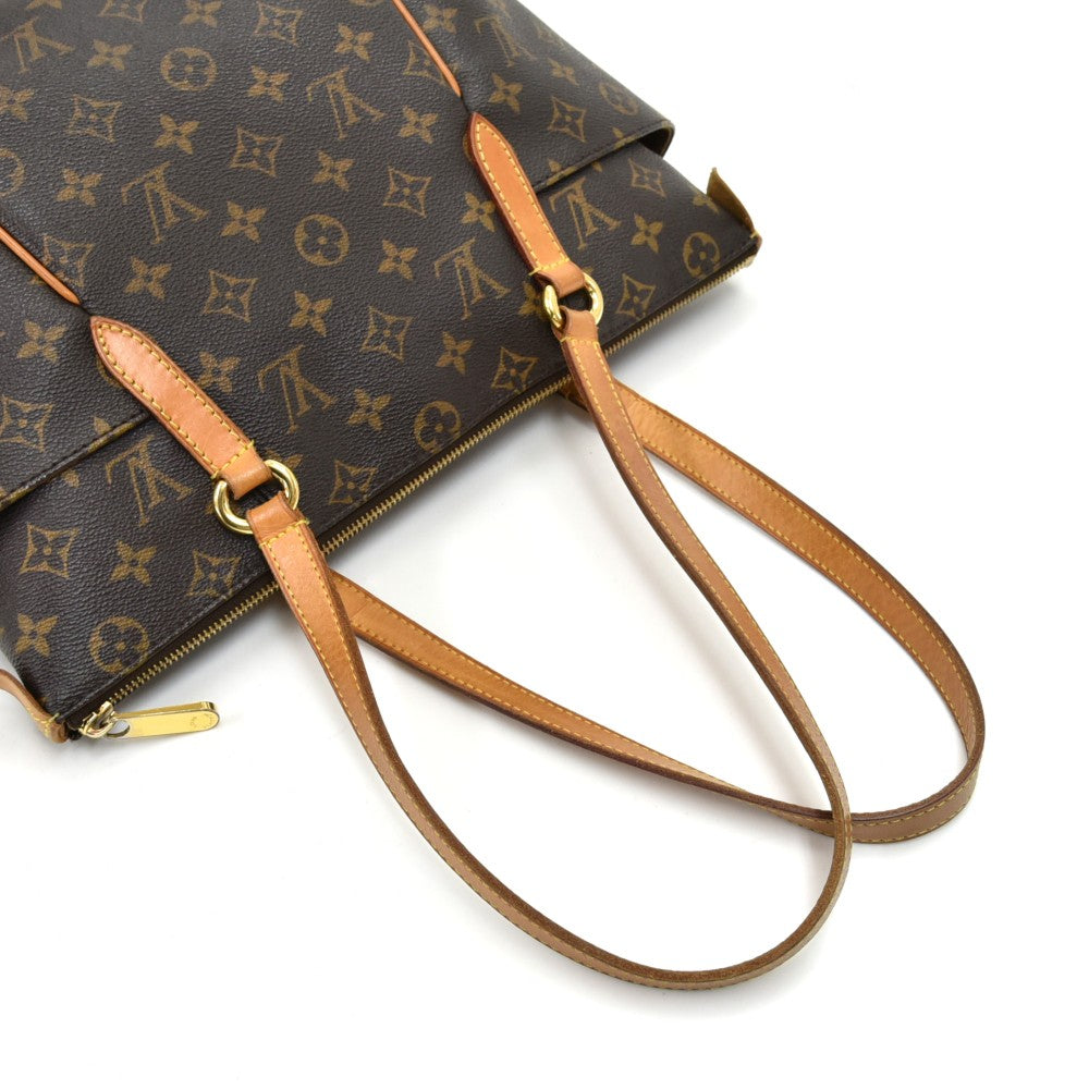 totally pm monogram canvas bag