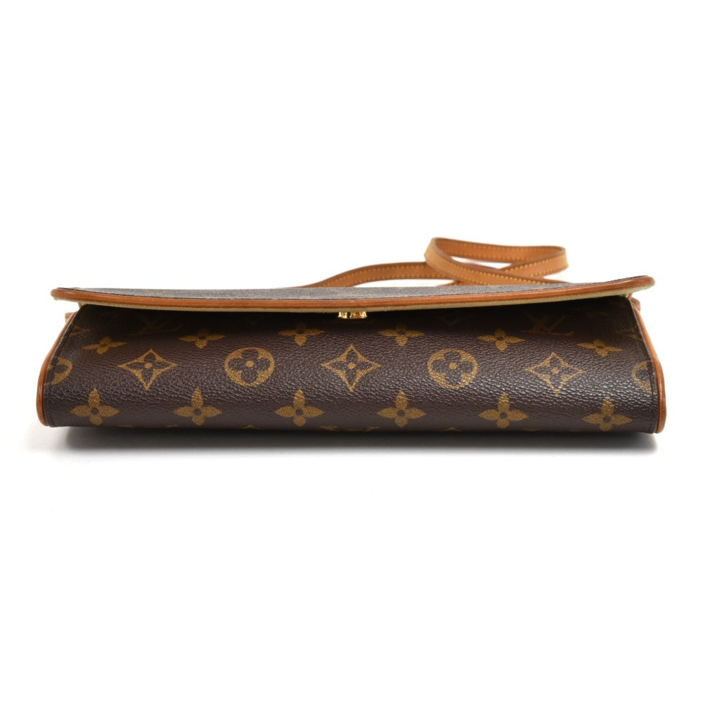 pochette twin gm monogram canvas bag
