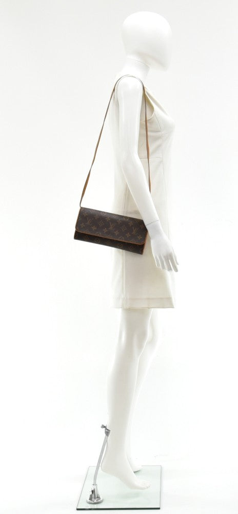 pochette twin gm monogram canvas bag