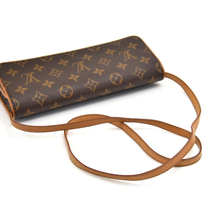 pochette twin gm monogram canvas bag