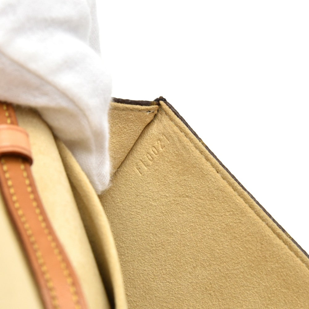 pochette twin gm monogram canvas bag